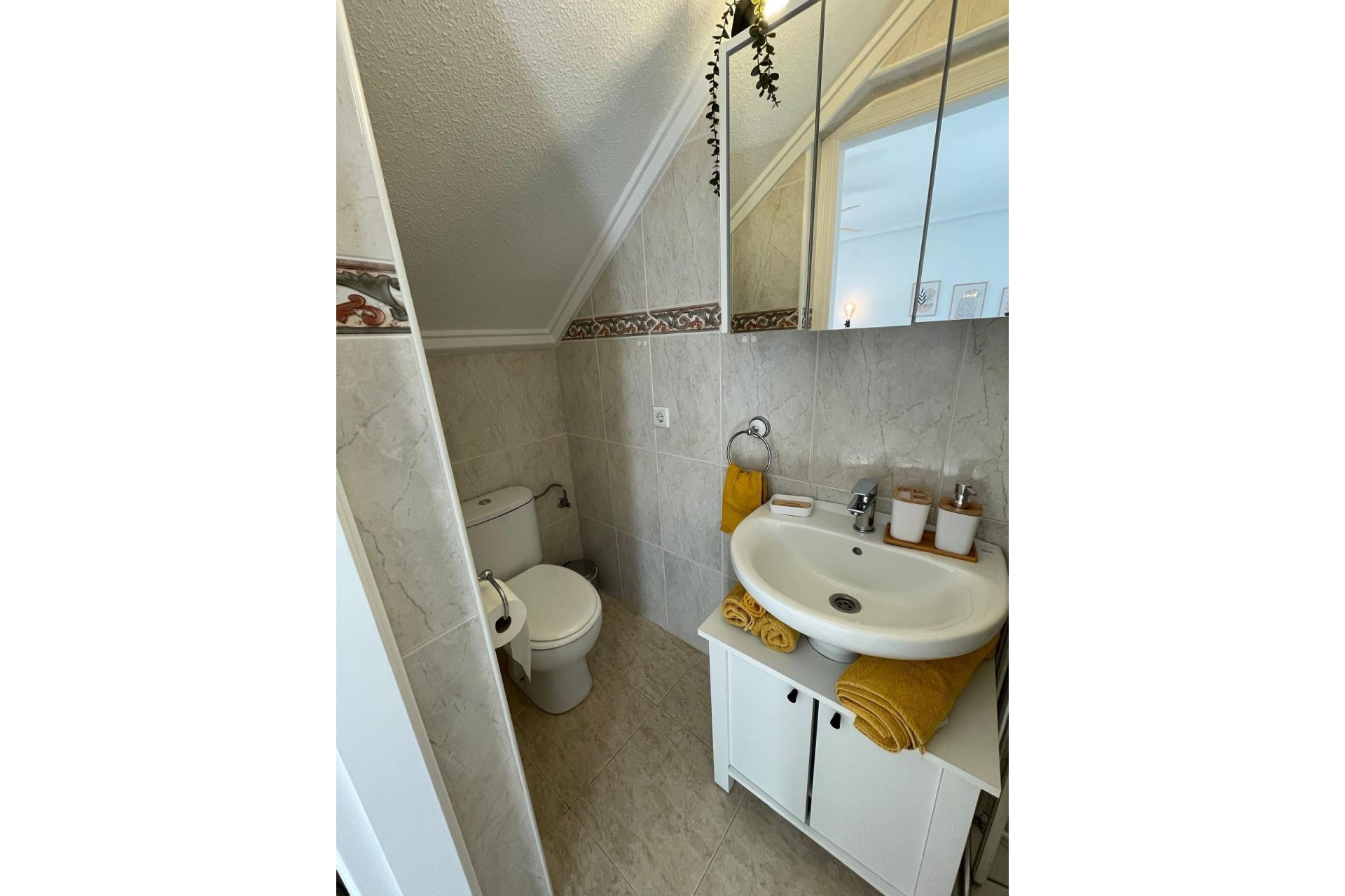 Resale - Townhouse * - Ciudad Quesada *