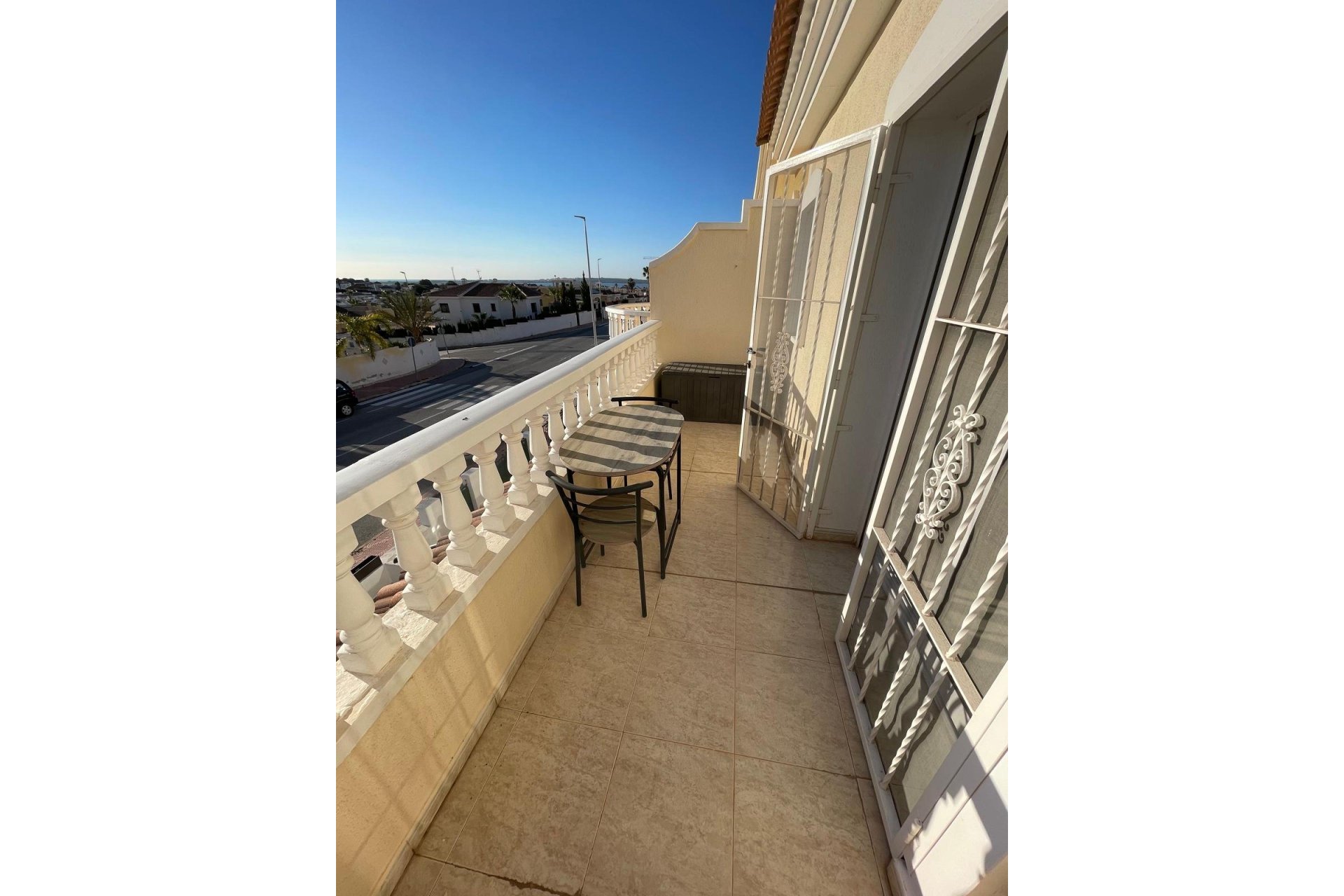 Resale - Townhouse * - Ciudad Quesada *