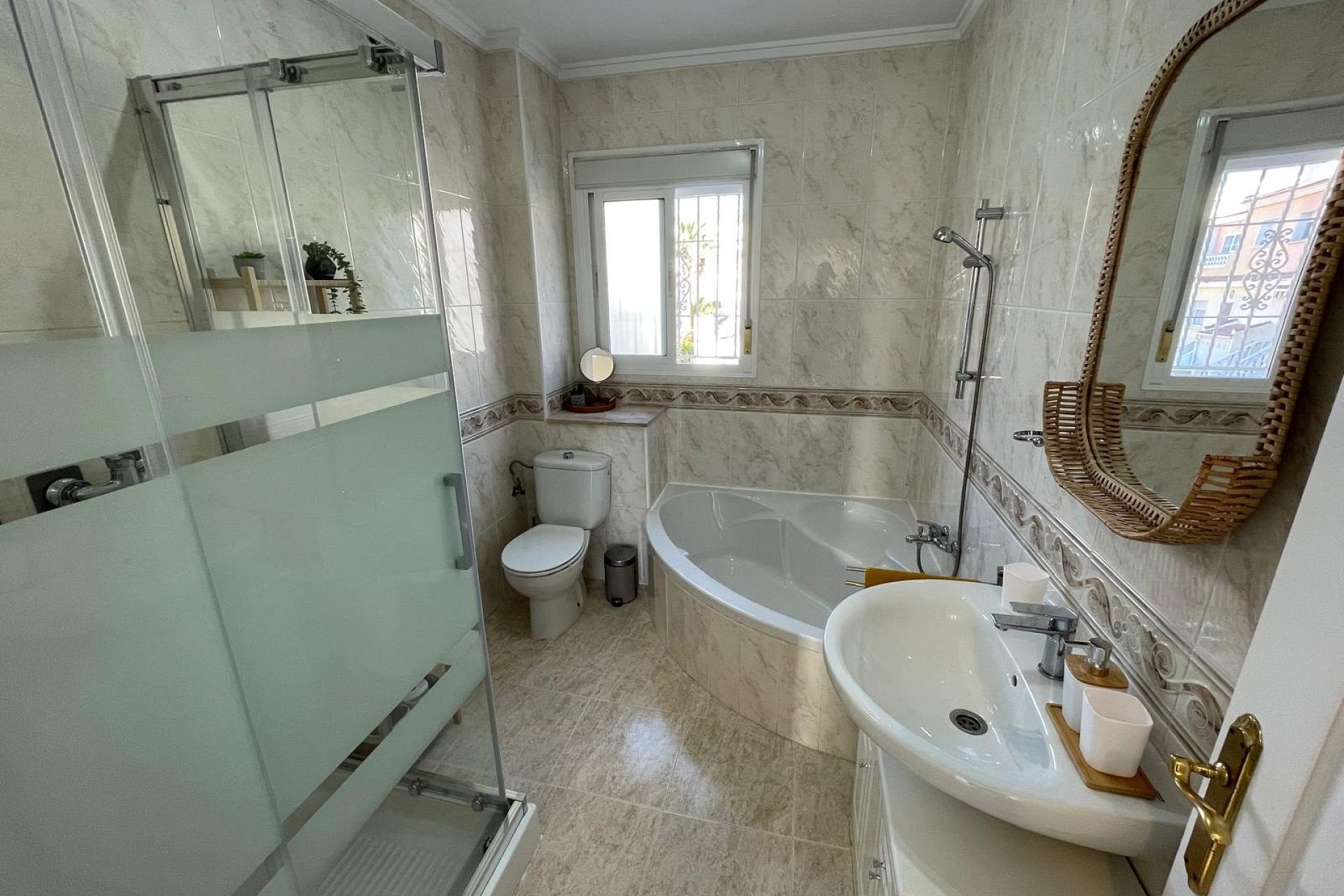 Resale - Townhouse * - Ciudad Quesada *