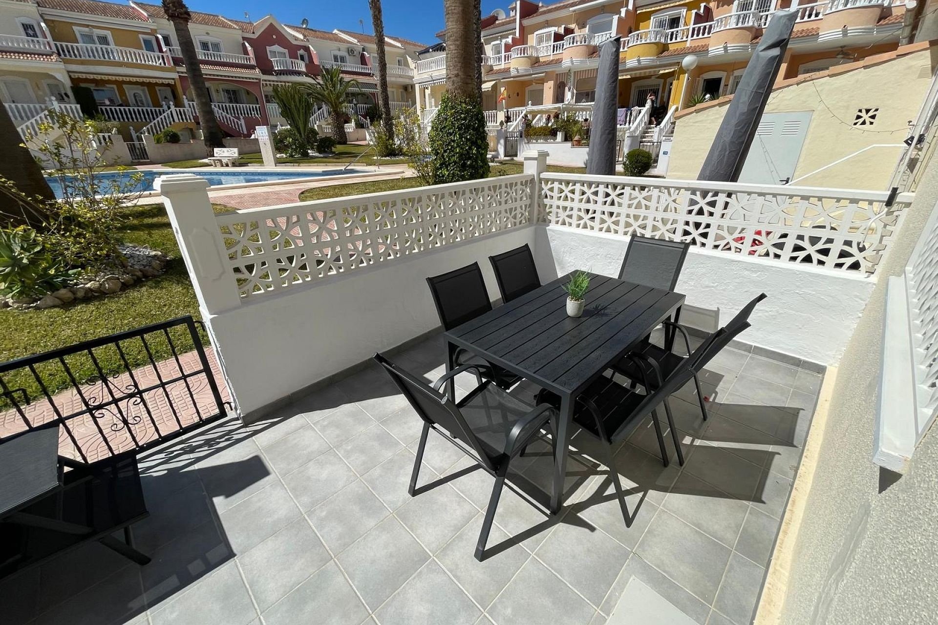 Resale - Townhouse * - Ciudad Quesada *