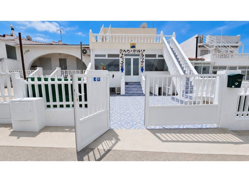 Resale - Townhouse * - Ciudad Quesada *