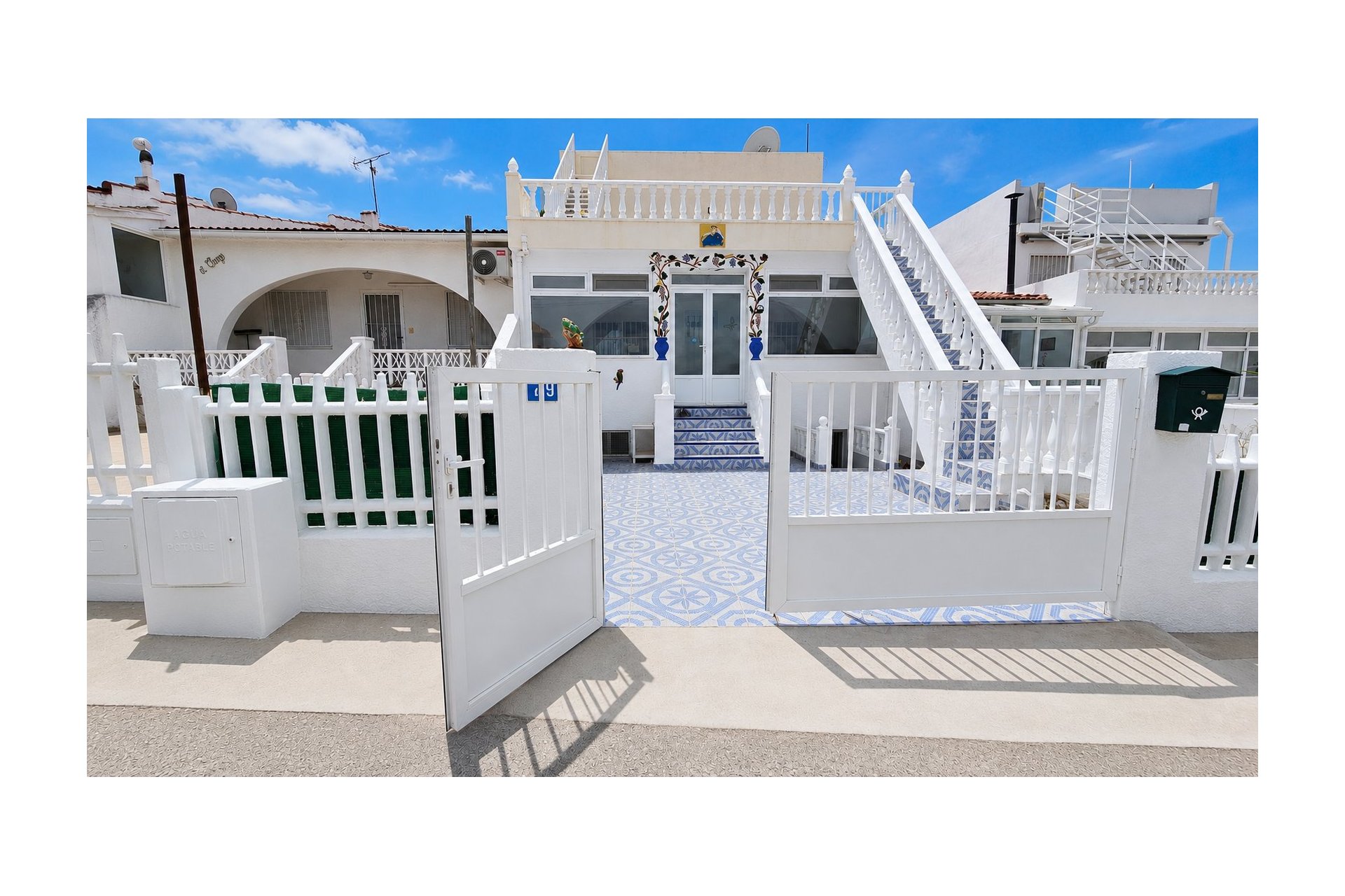 Resale - Townhouse * - Ciudad Quesada *