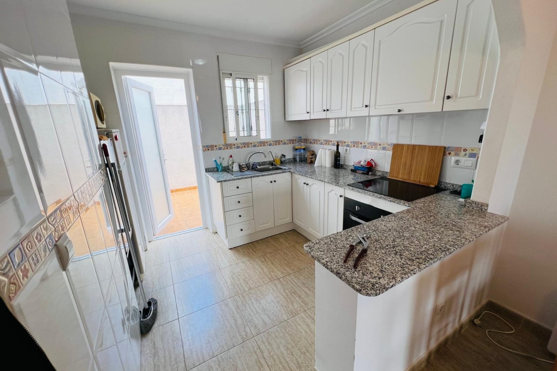 Resale - Townhouse * - Daya Nueva *