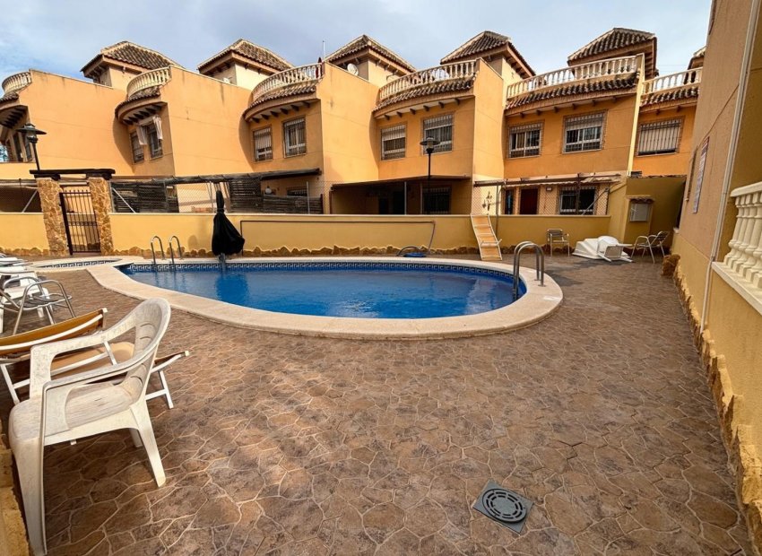 Resale - Townhouse * - Guardamar del Segura * - Urbanizaciones