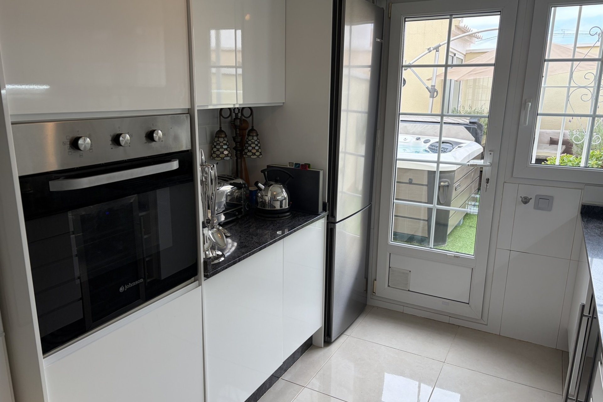 Resale - Townhouse * - Heredades *