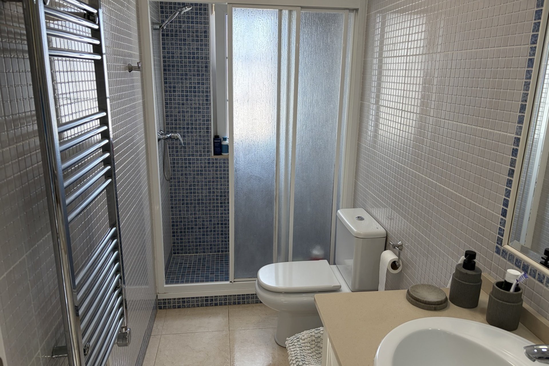 Resale - Townhouse * - Heredades *