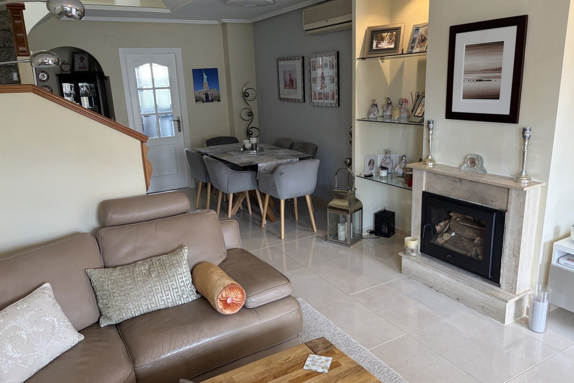 Resale - Townhouse * - Heredades *