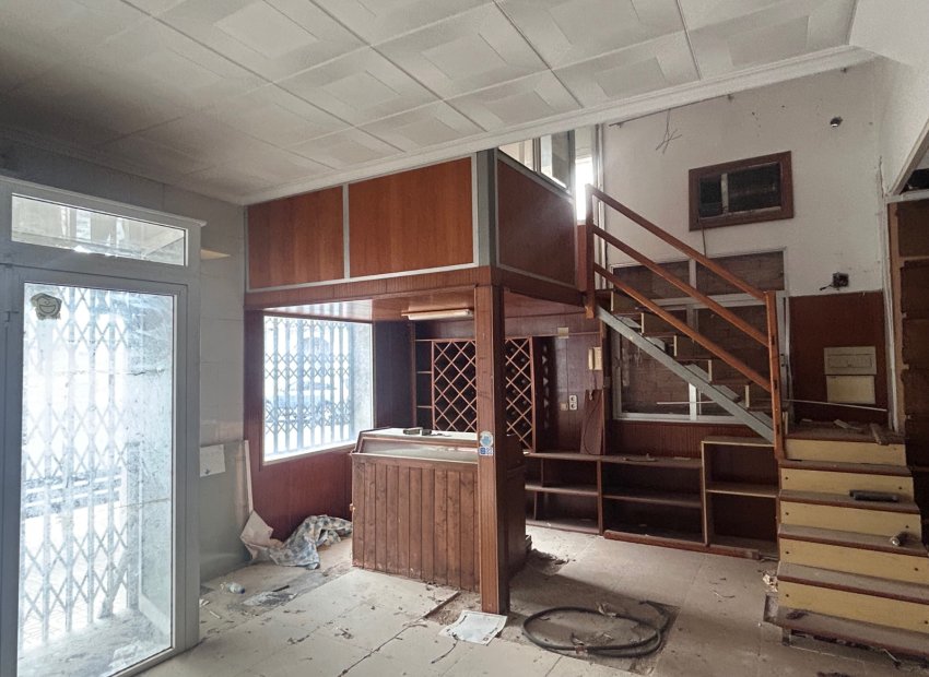 Resale - Townhouse * - Jacarilla *