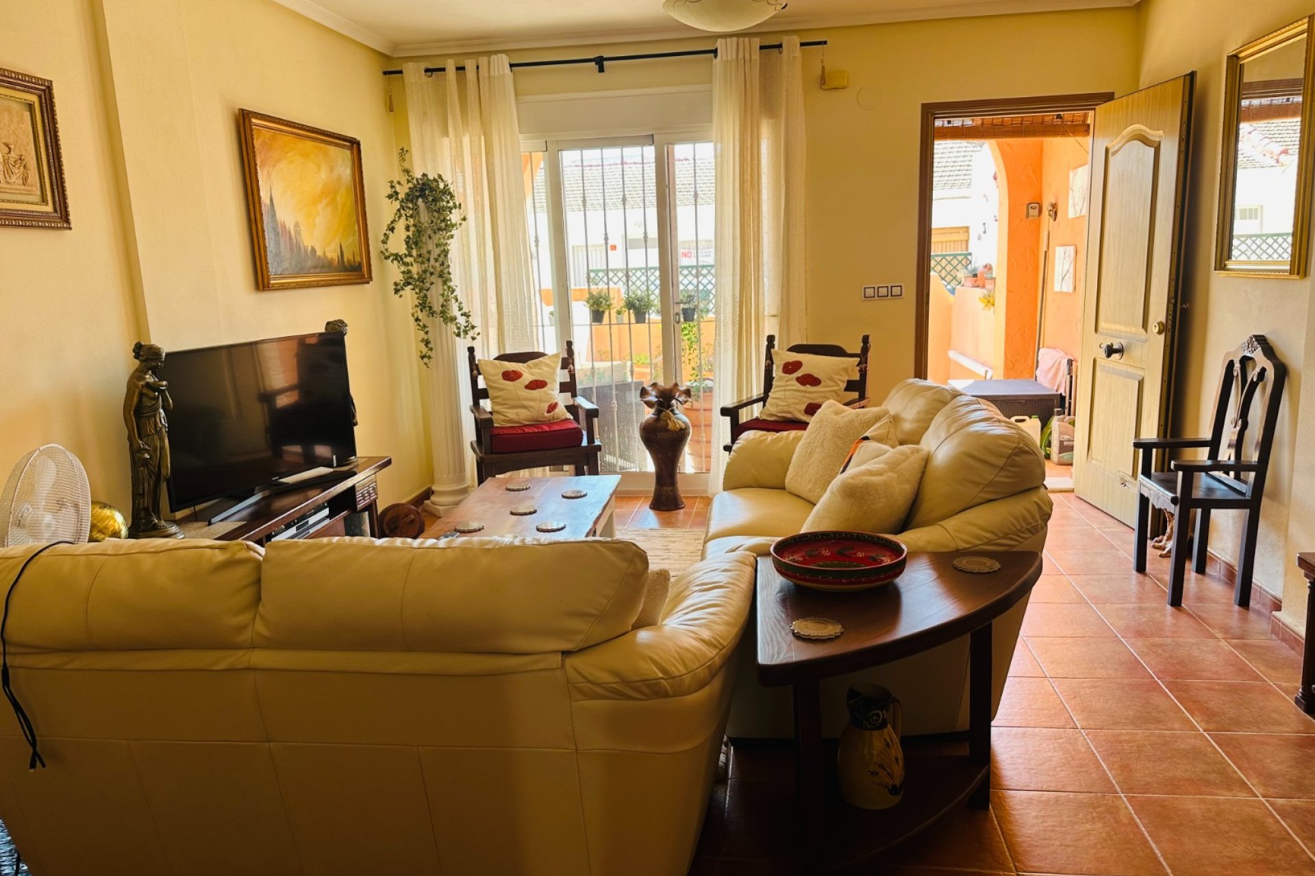 Resale - Townhouse * - Jacarilla *