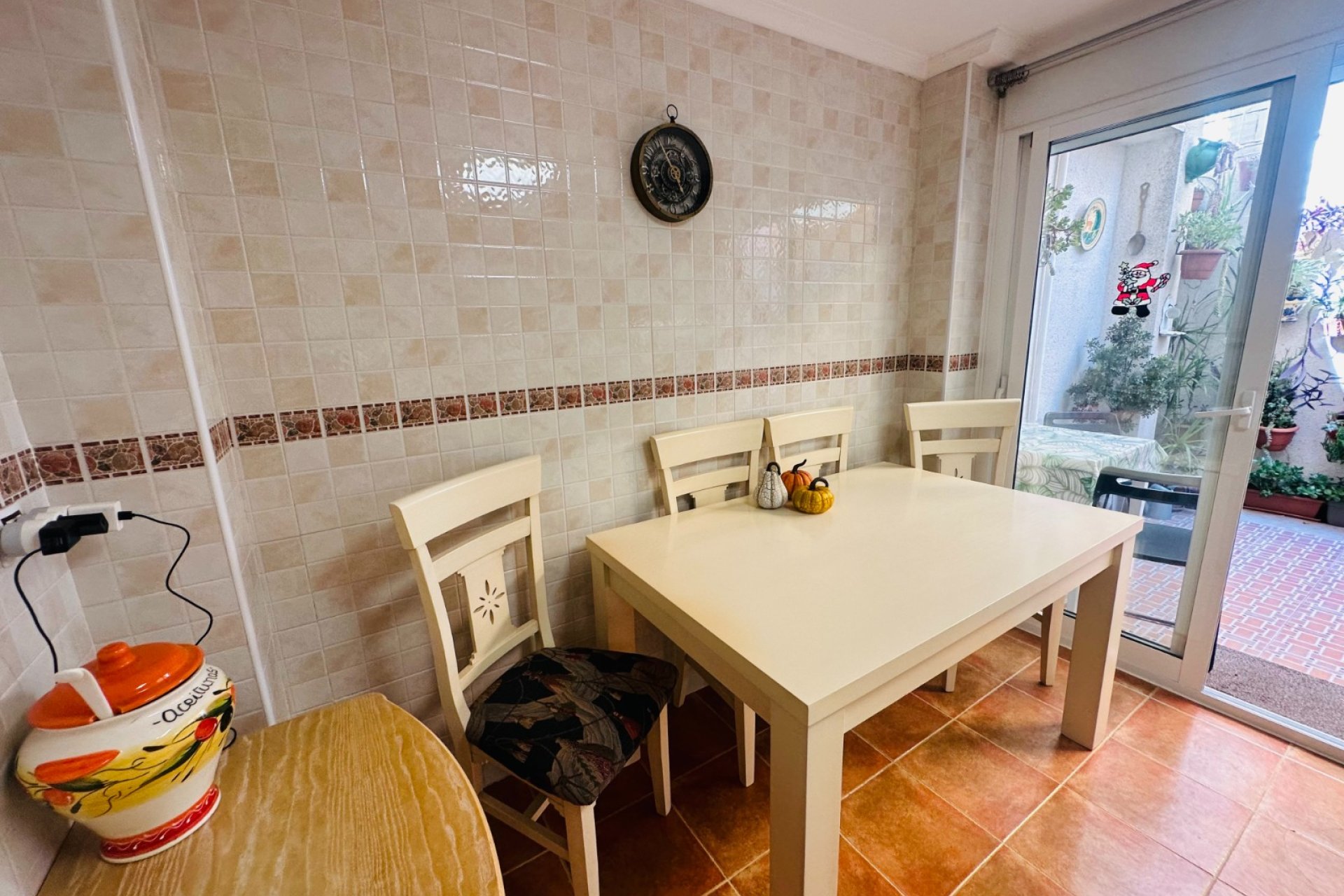 Resale - Townhouse * - Jacarilla *