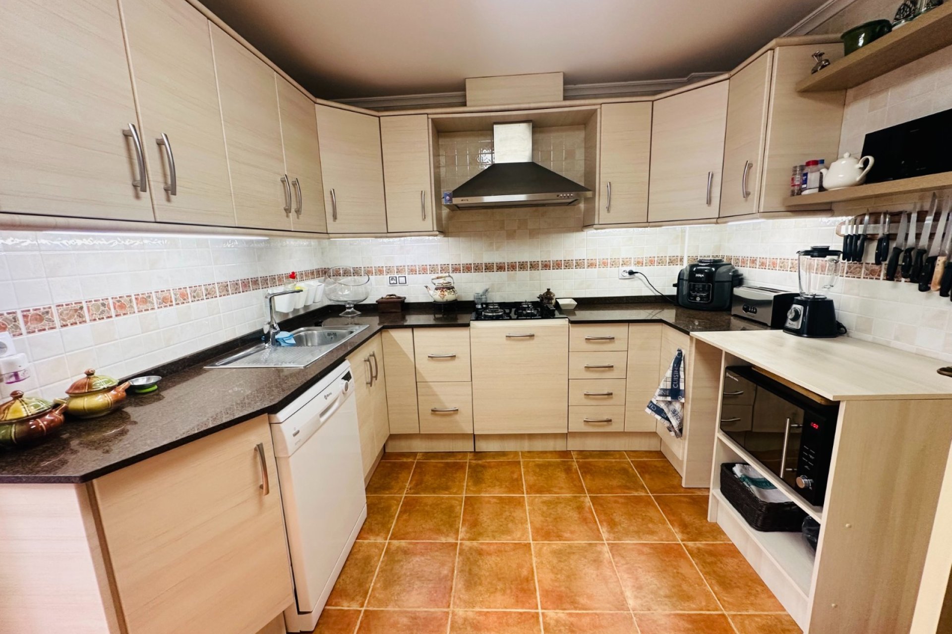 Resale - Townhouse * - Jacarilla *