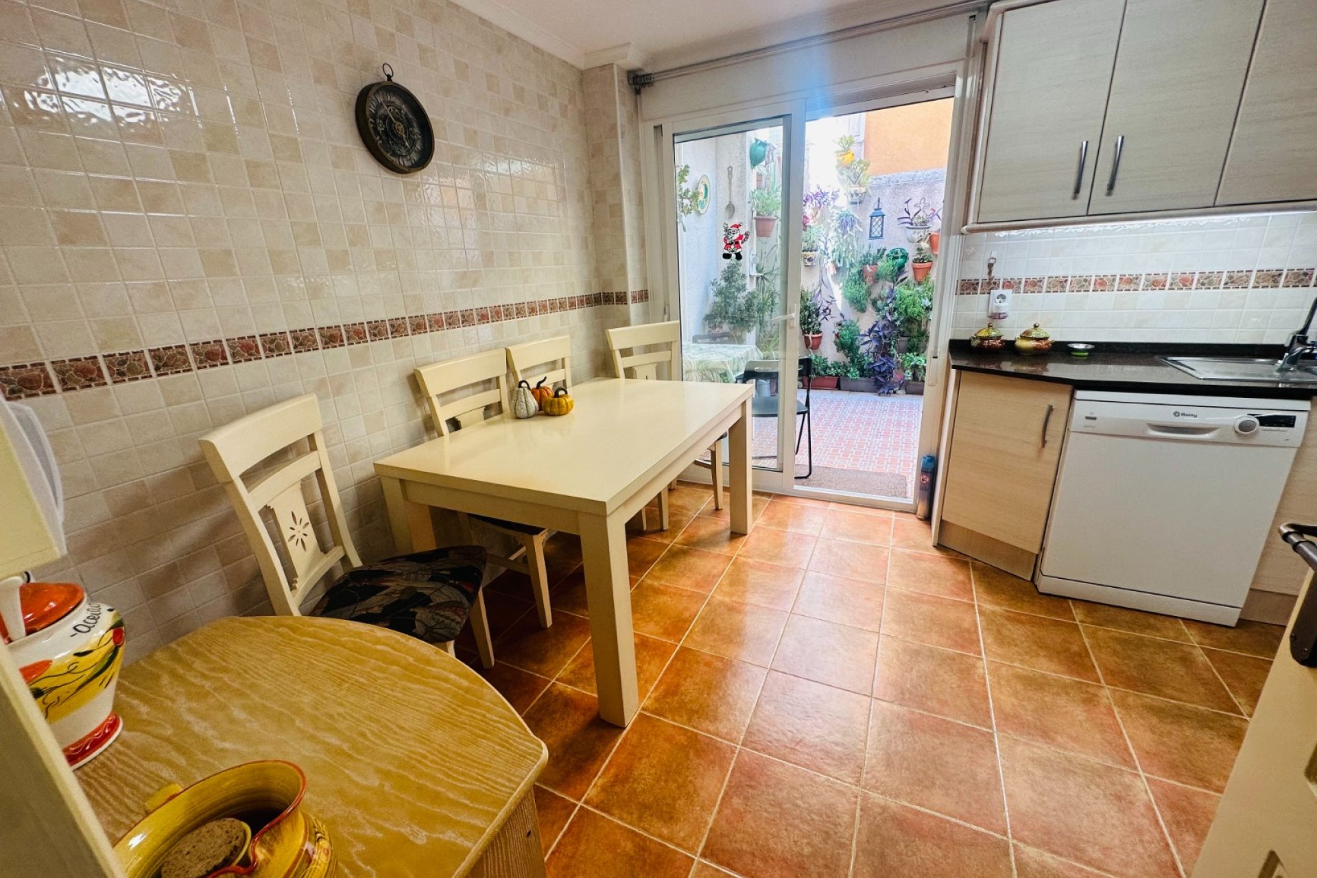 Resale - Townhouse * - Jacarilla *