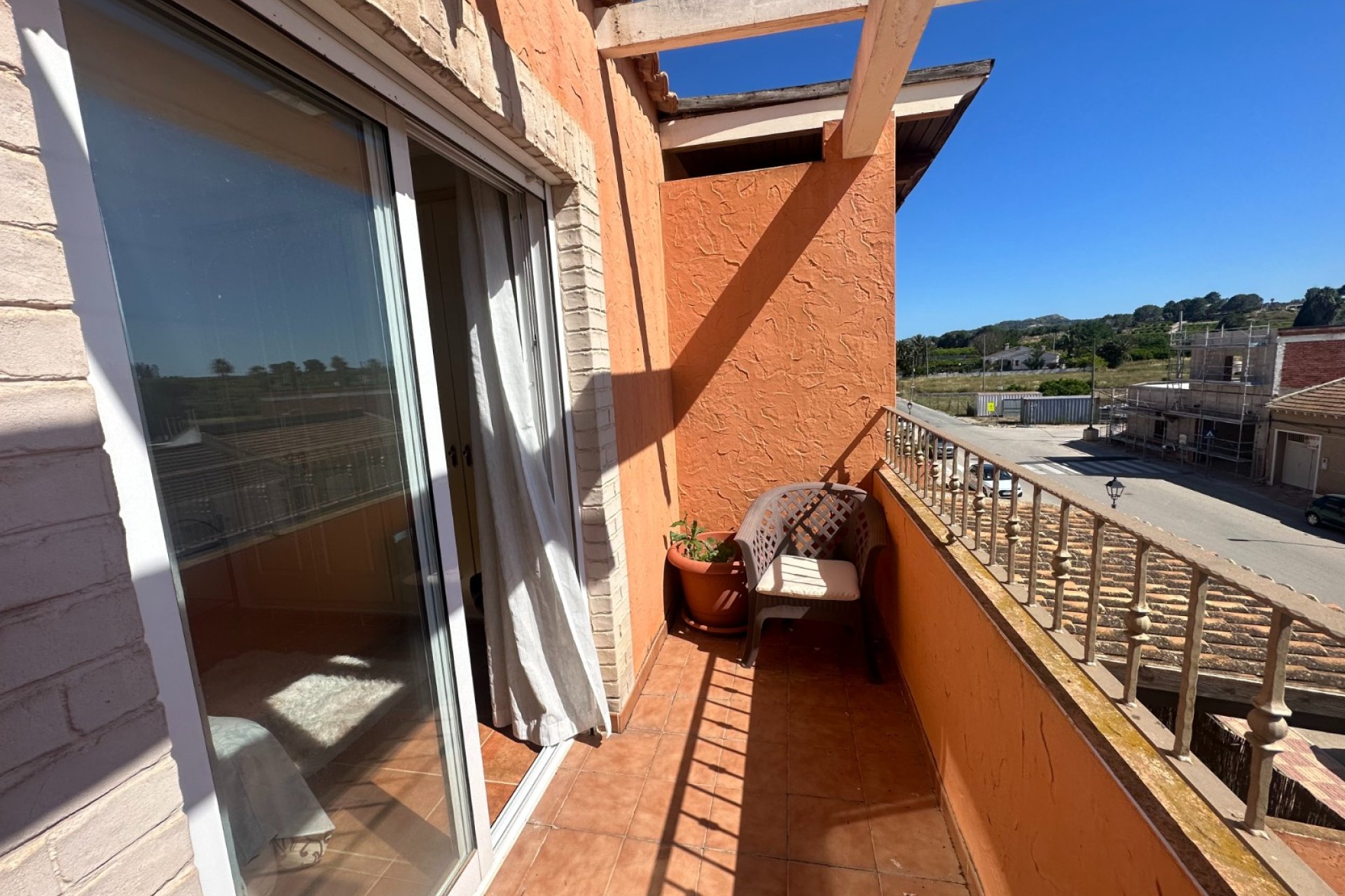 Resale - Townhouse * - Jacarilla *