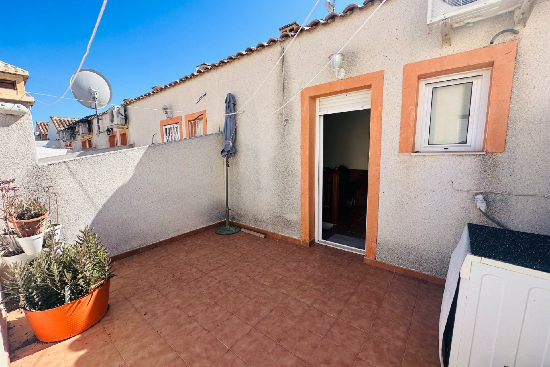Resale - Townhouse * - Jacarilla *