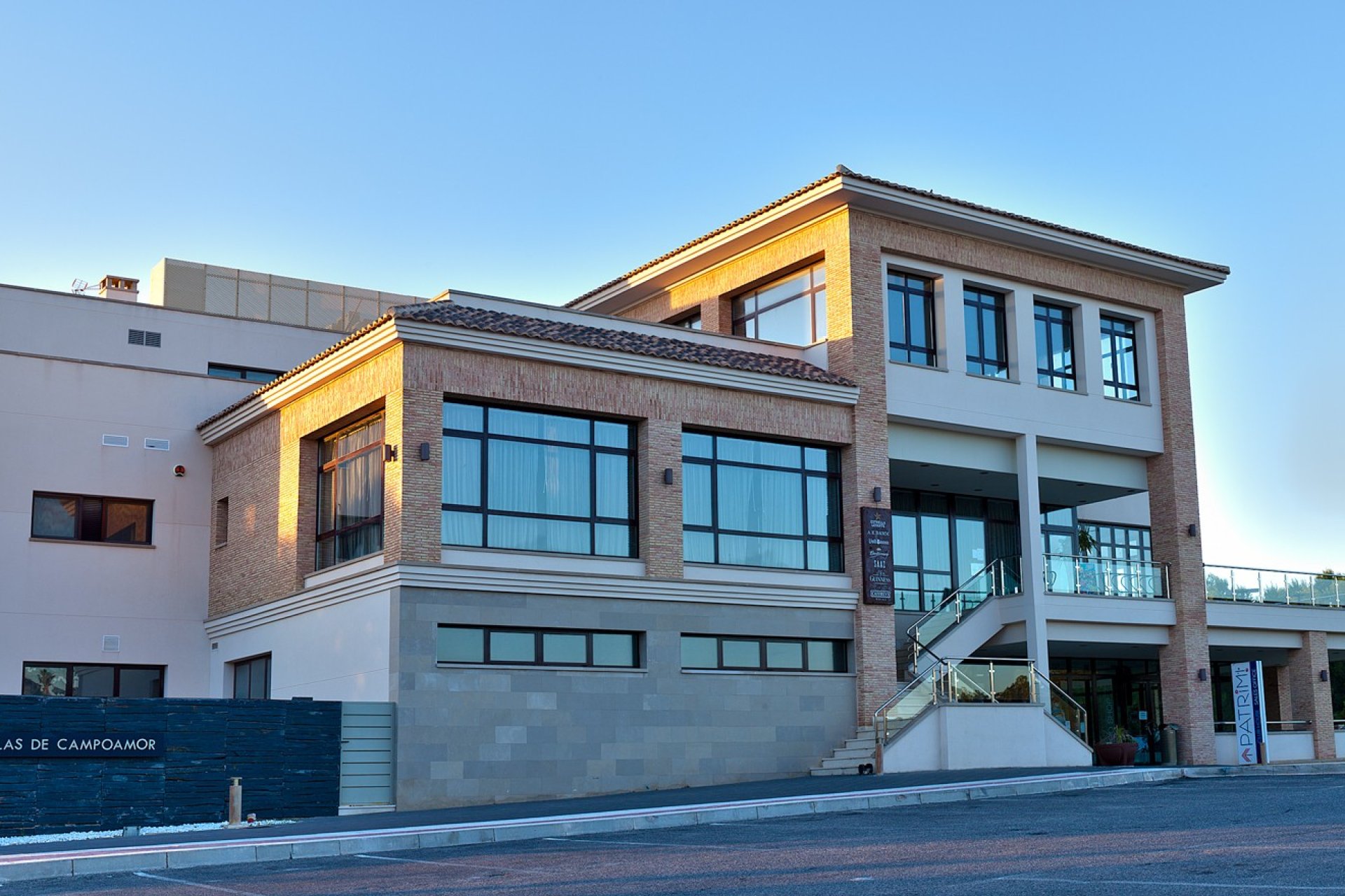 Resale - Townhouse * - Las Ramblas * - Las Ramblas Golf *