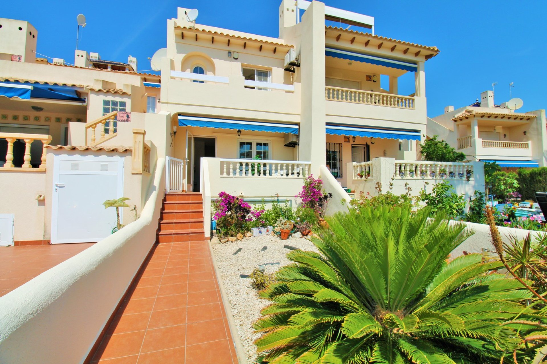 Resale - Townhouse * - Las Ramblas * - Las Ramblas Golf *