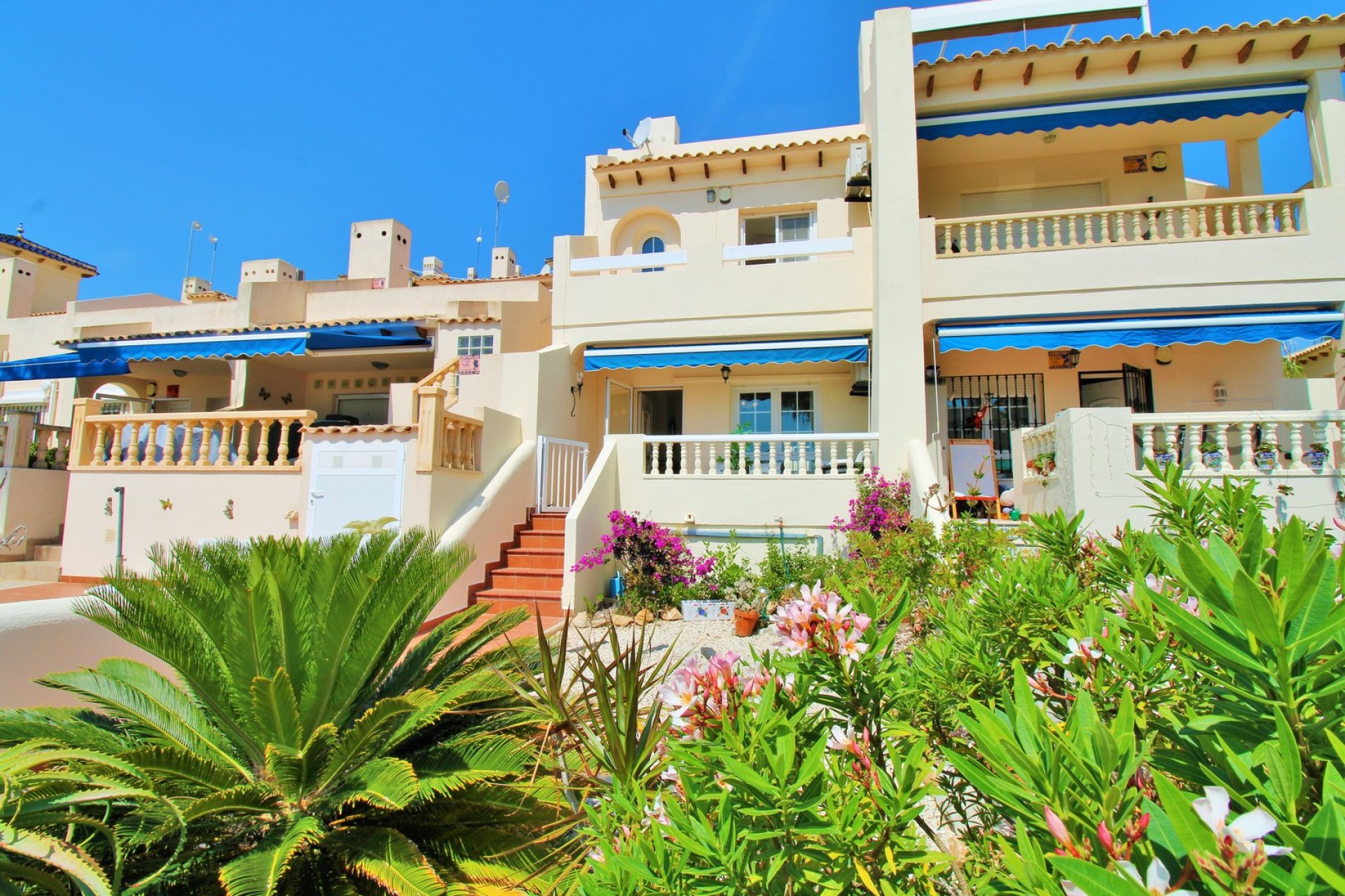 Resale - Townhouse * - Las Ramblas * - Las Ramblas Golf *
