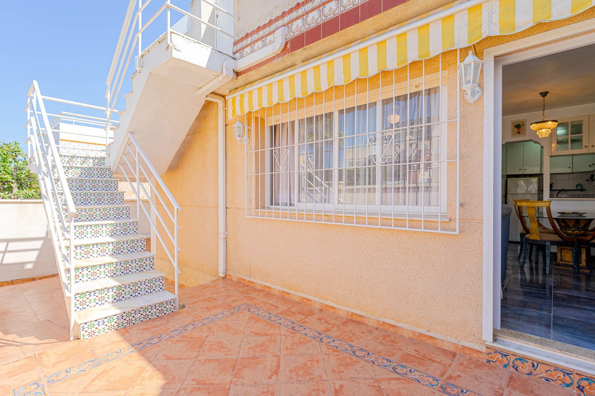 Resale - Townhouse * - Los Altos *