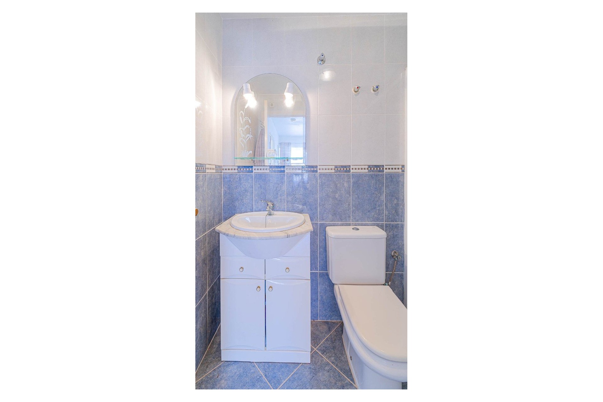 Resale - Townhouse * - Los Altos *