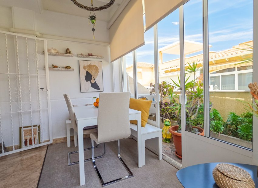 Resale - Townhouse * - Los Balcones *