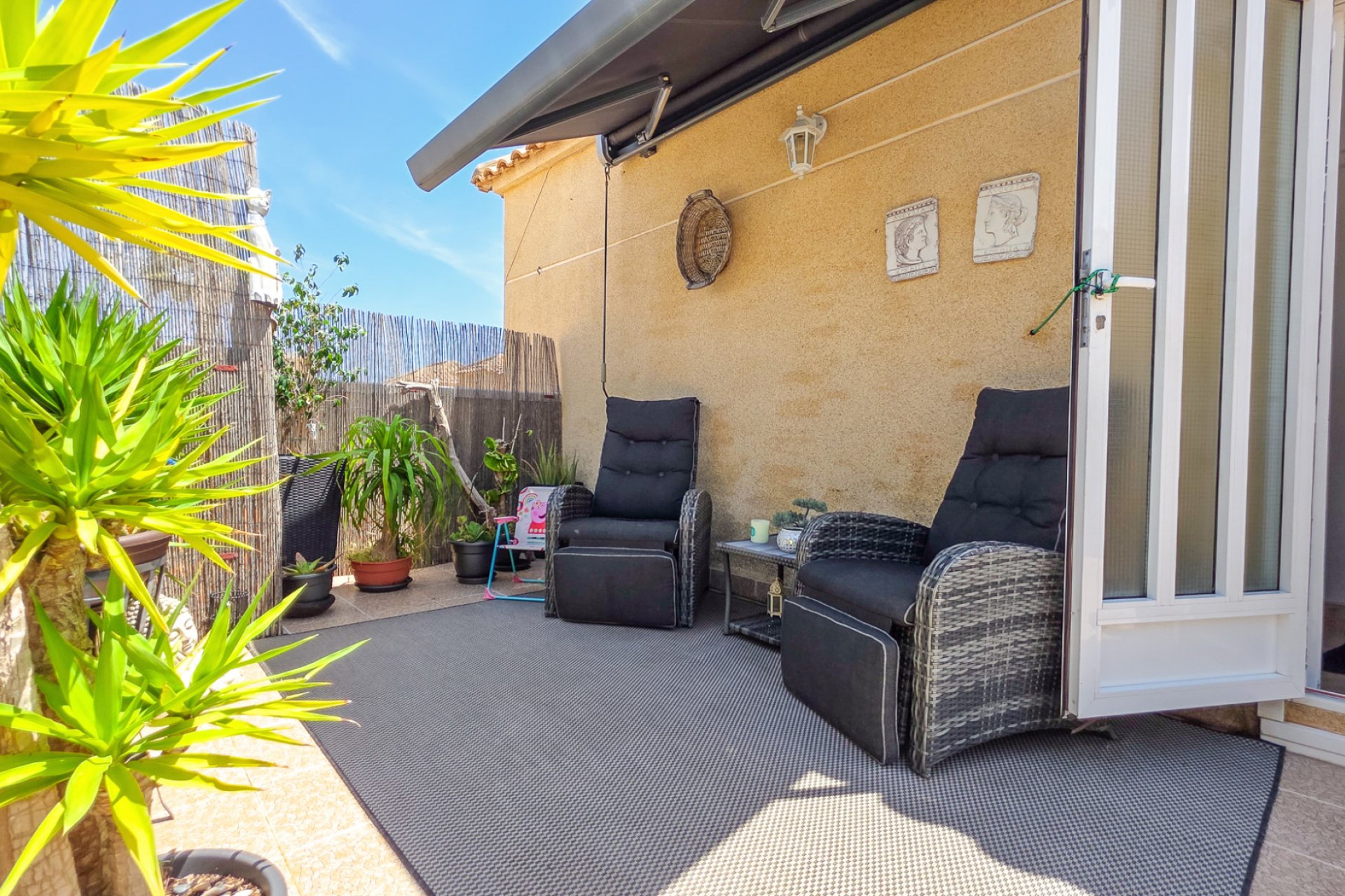 Resale - Townhouse * - Los Balcones *