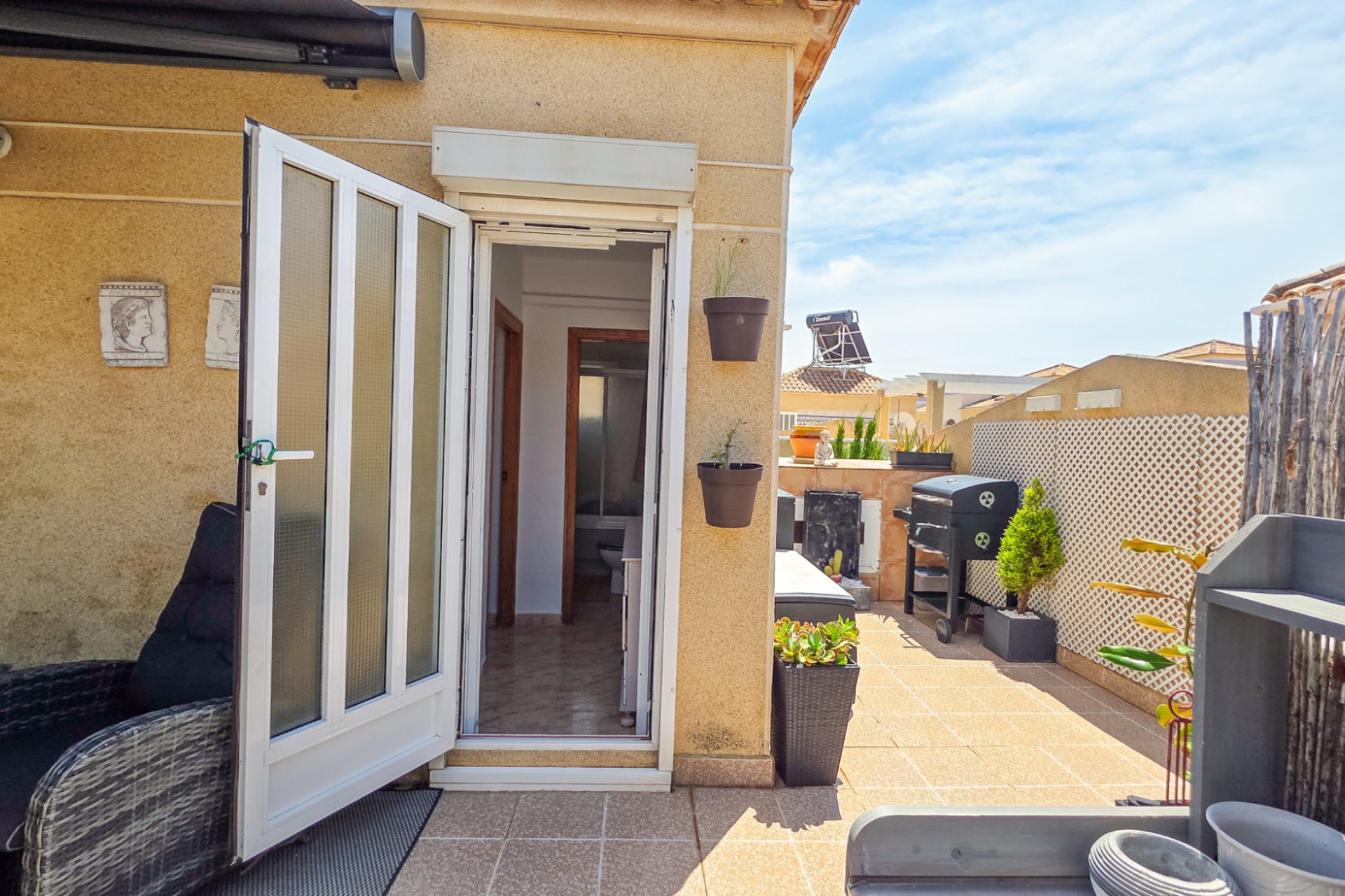Resale - Townhouse * - Los Balcones *