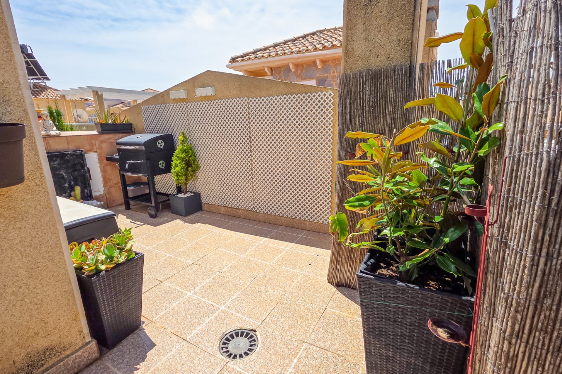 Resale - Townhouse * - Los Balcones *