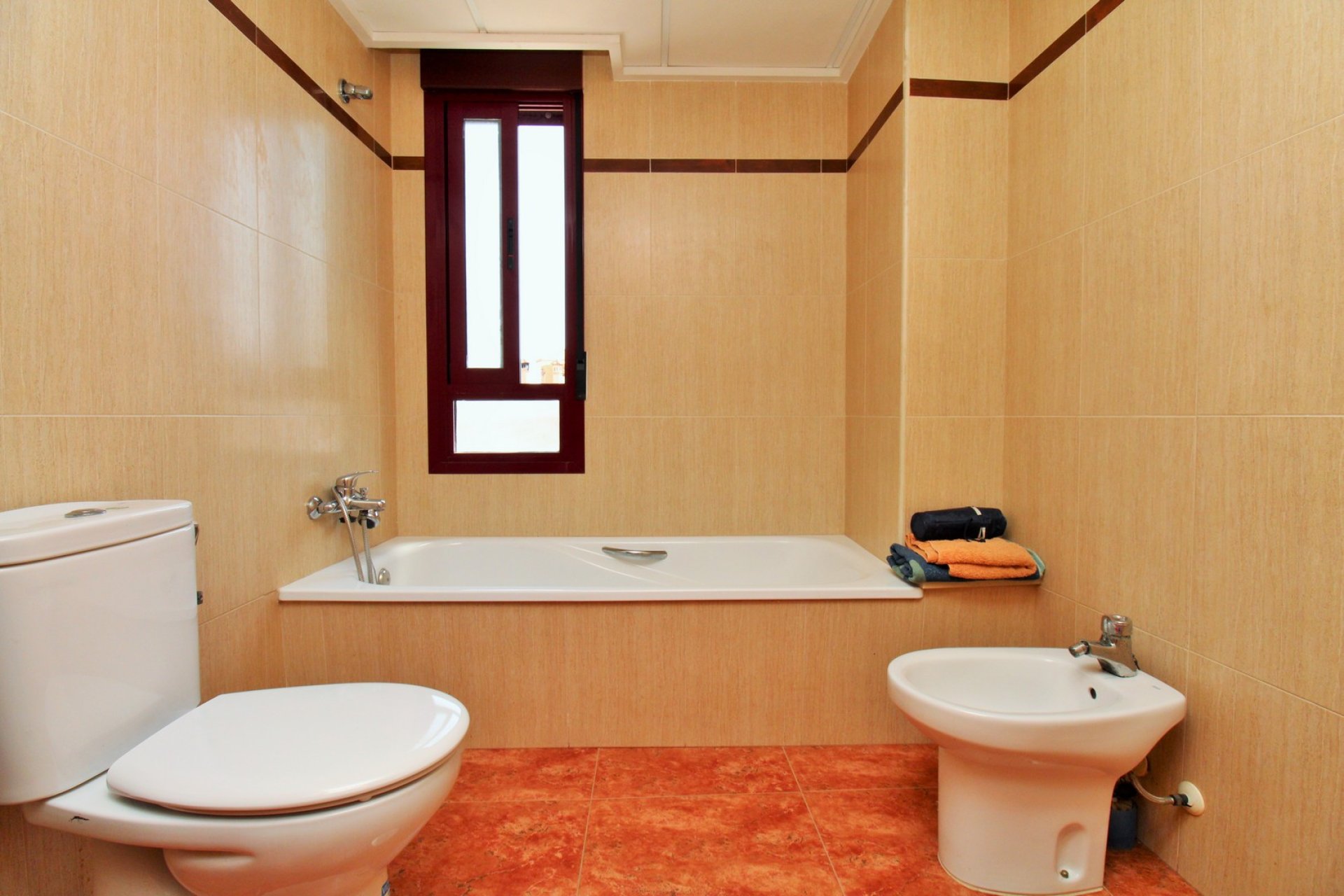 Resale - Townhouse * - Los Desamparados * - Alicante - City *