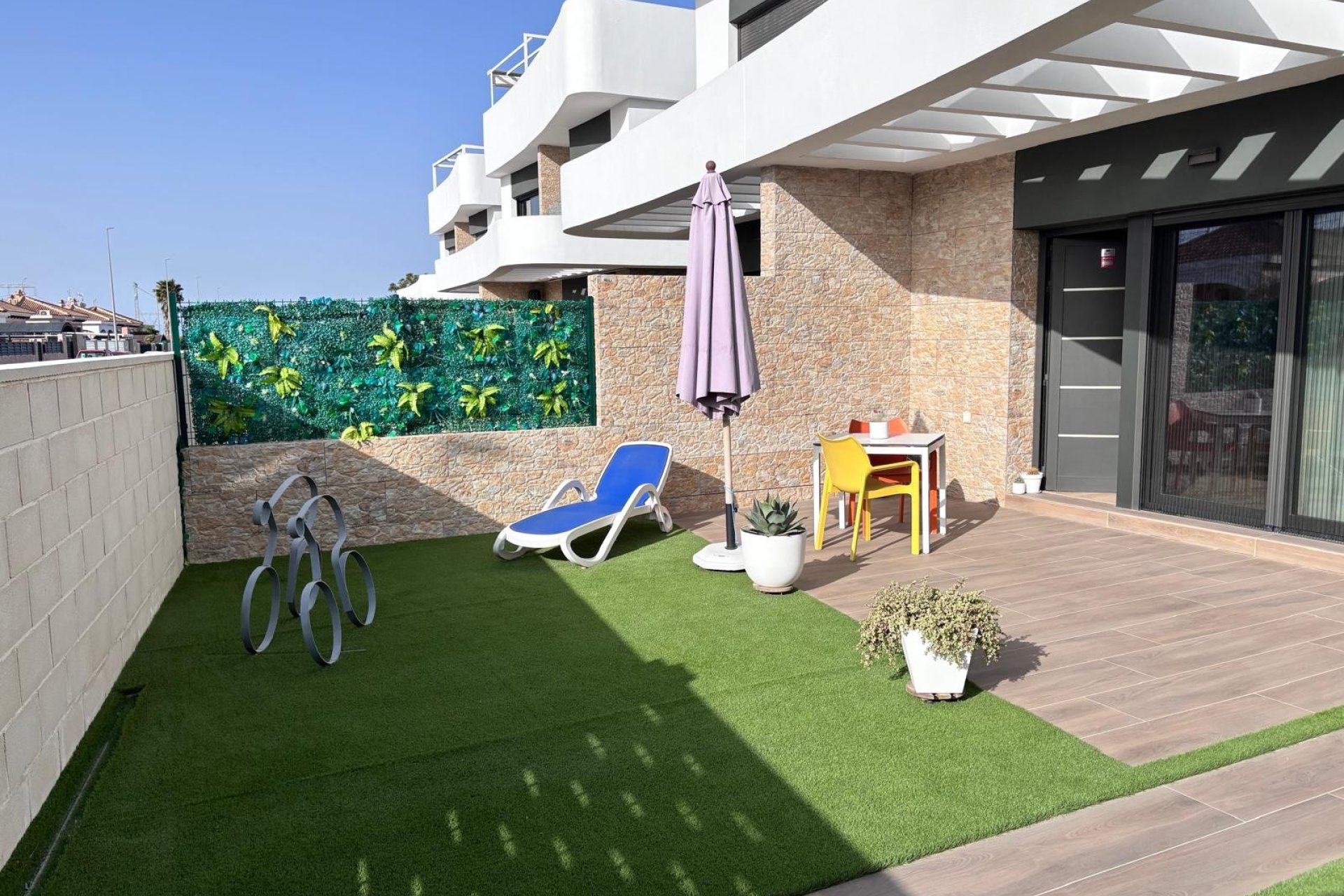 Resale - Townhouse * - Los Montesinos * - La Herada