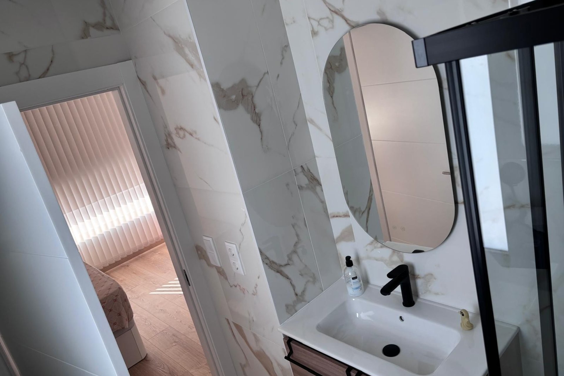 Resale - Townhouse * - Los Montesinos * - La Herada