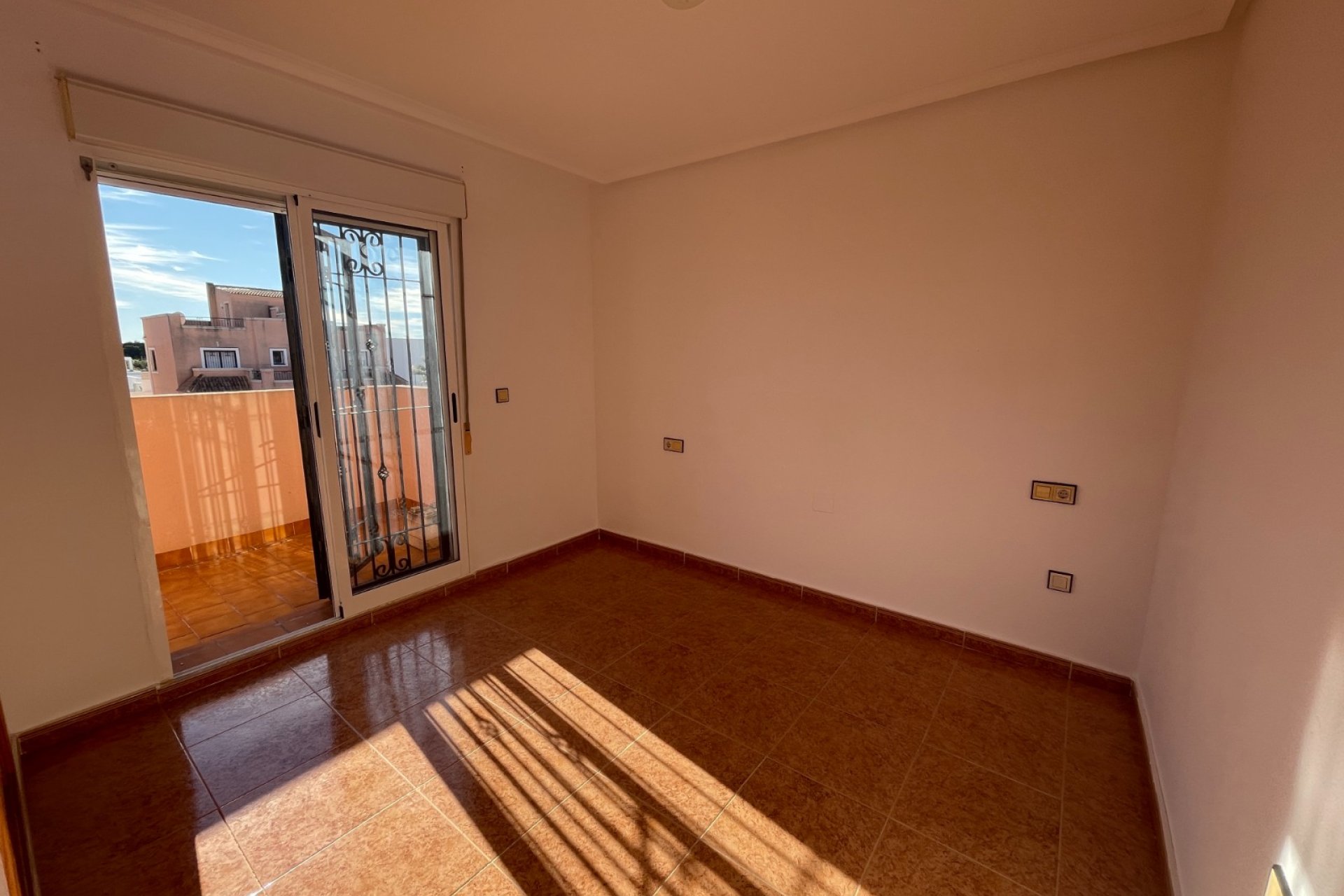 Resale - Townhouse * - Los Montesinos * - La Herrada *