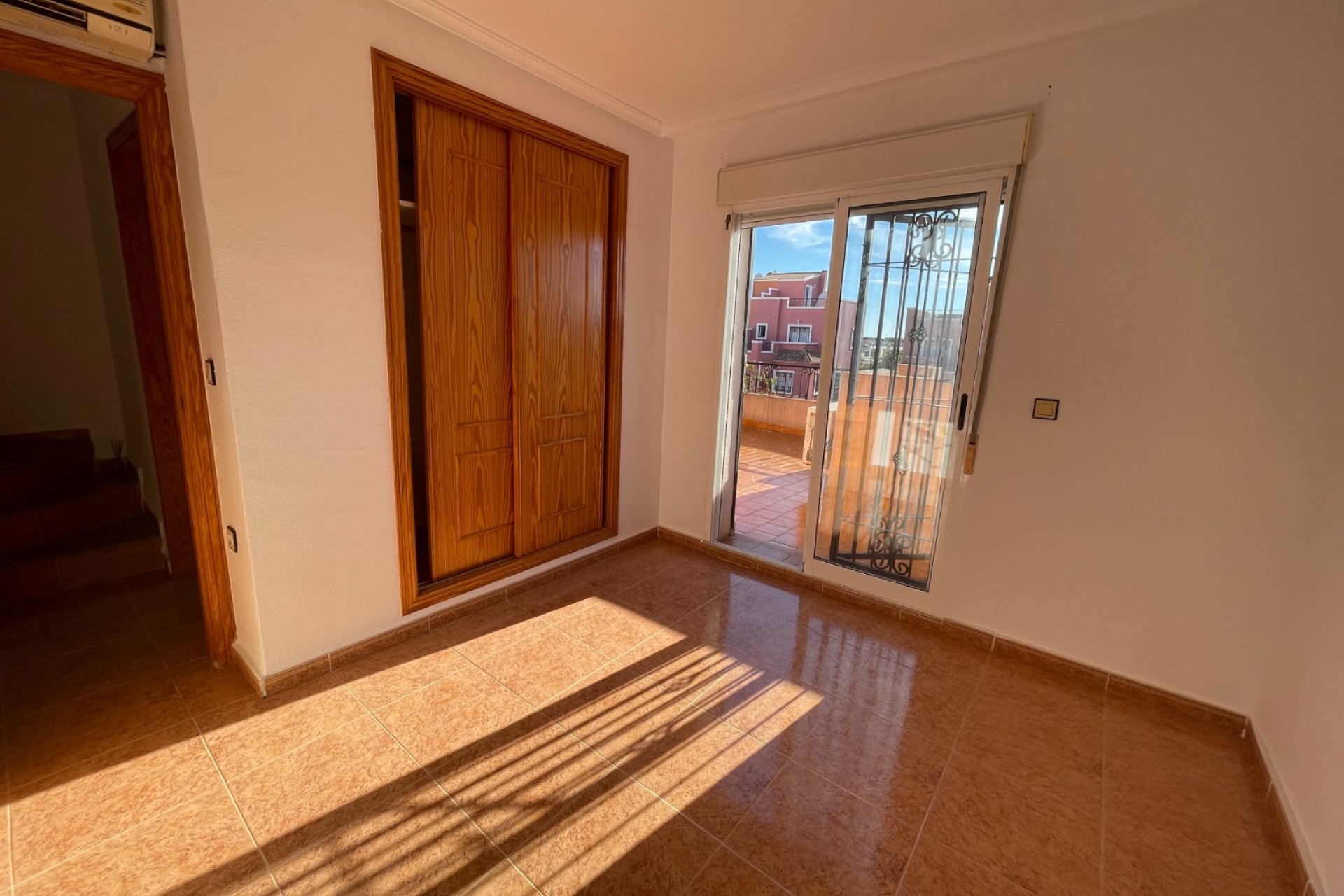 Resale - Townhouse * - Los Montesinos * - La Herrada *