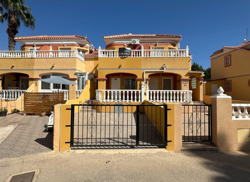 Resale - Townhouse * - Orihuela Costa * - Cabo Roig *
