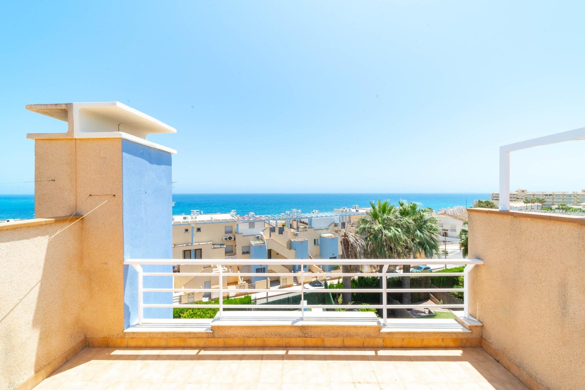 Resale - Townhouse * - Orihuela Costa * - Campoamor *