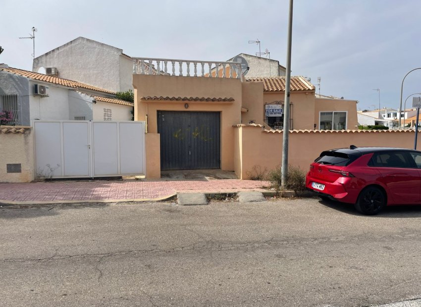 Resale - Townhouse * - Orihuela Costa * - La Florida *