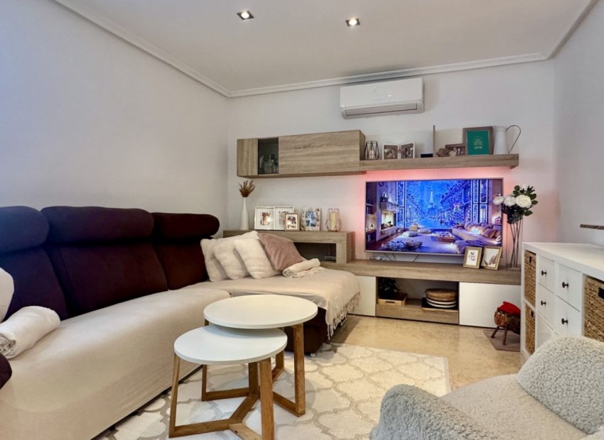 Resale - Townhouse * - Orihuela Costa * - La Florida *