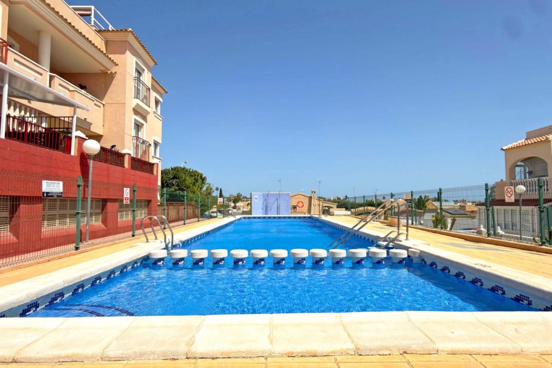 Resale - Townhouse * - Orihuela Costa * - La Florida *