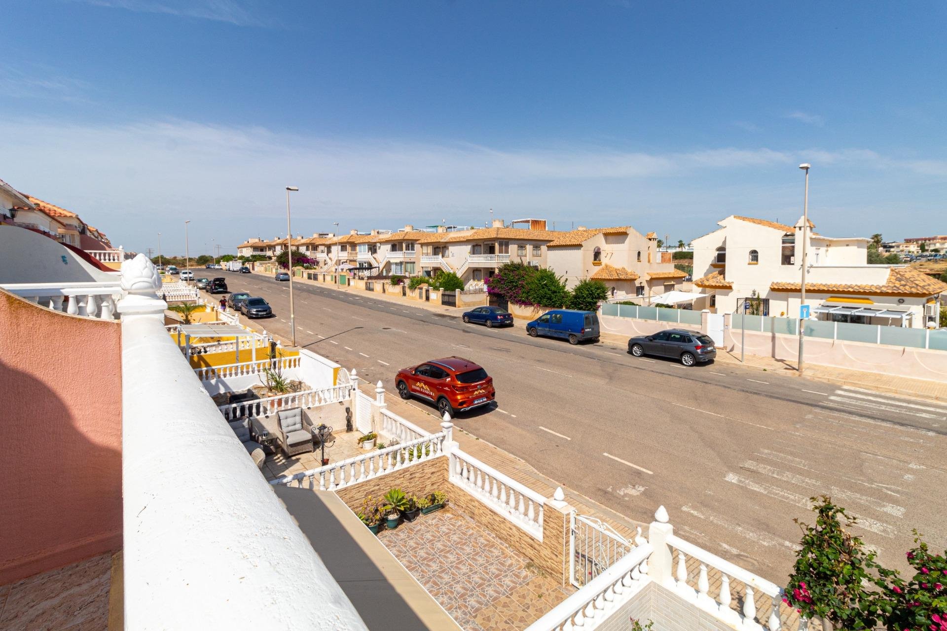 Resale - Townhouse * - Orihuela Costa * - La Regia *