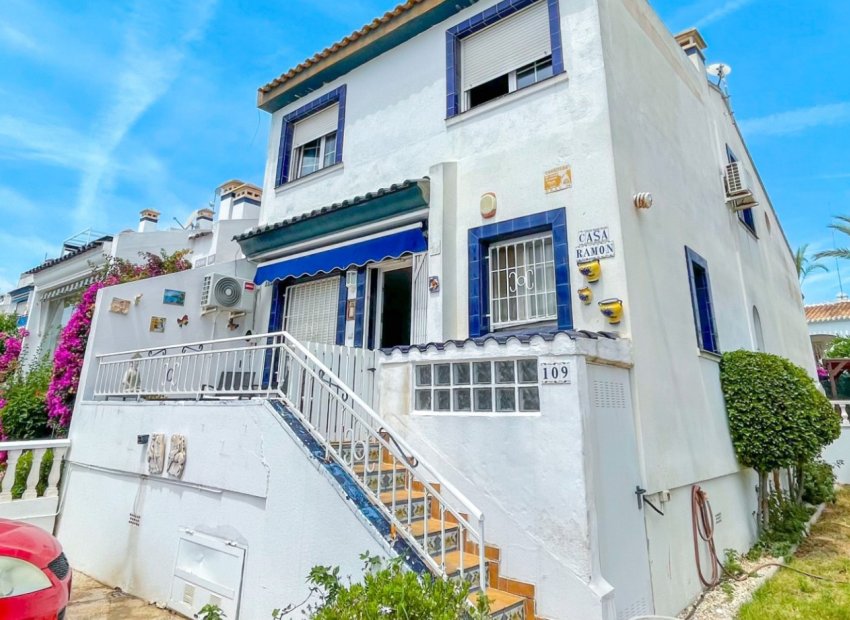 Resale - Townhouse * - Orihuela Costa * - La Rioja