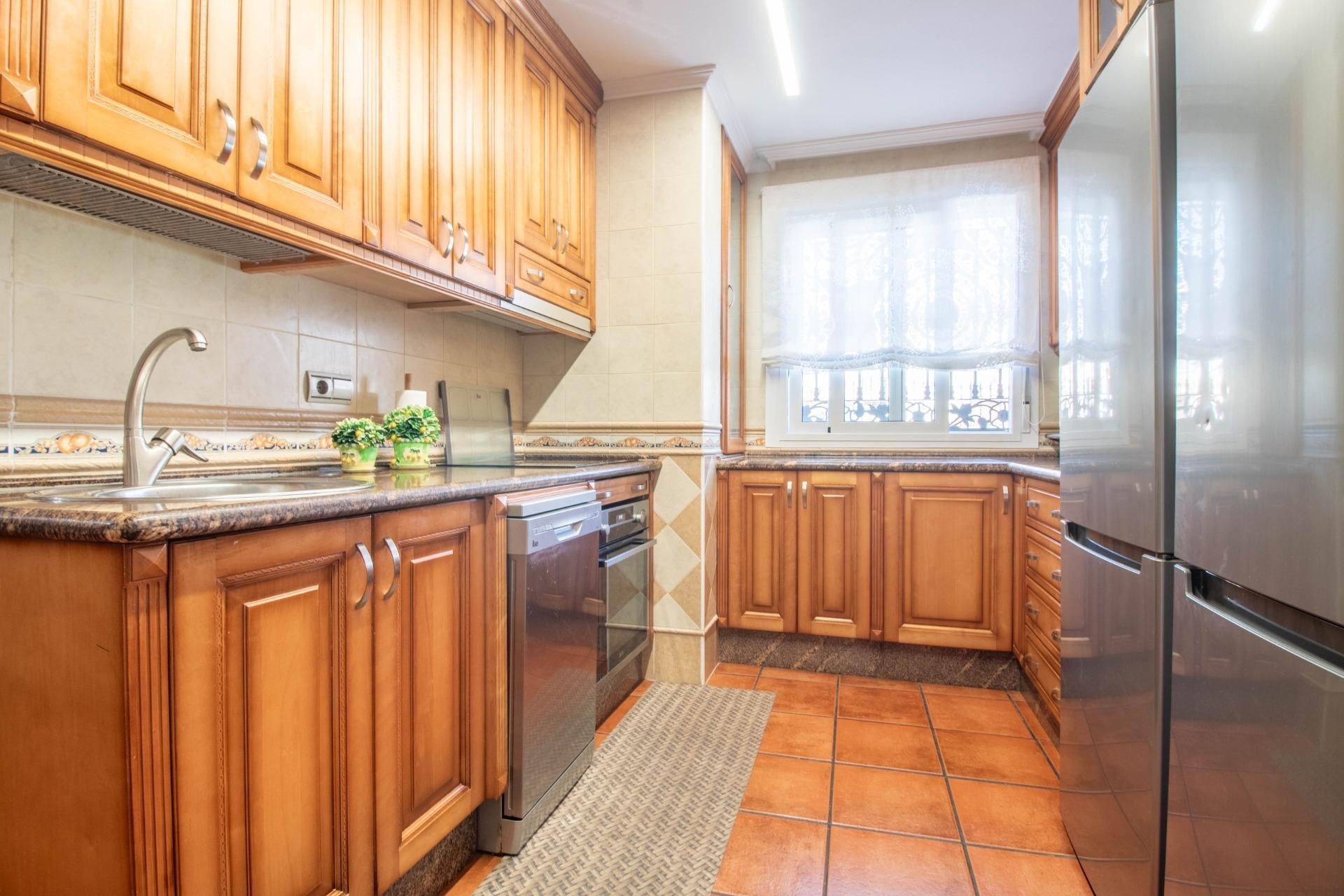 Resale - Townhouse * - Orihuela Costa - La Zenia *