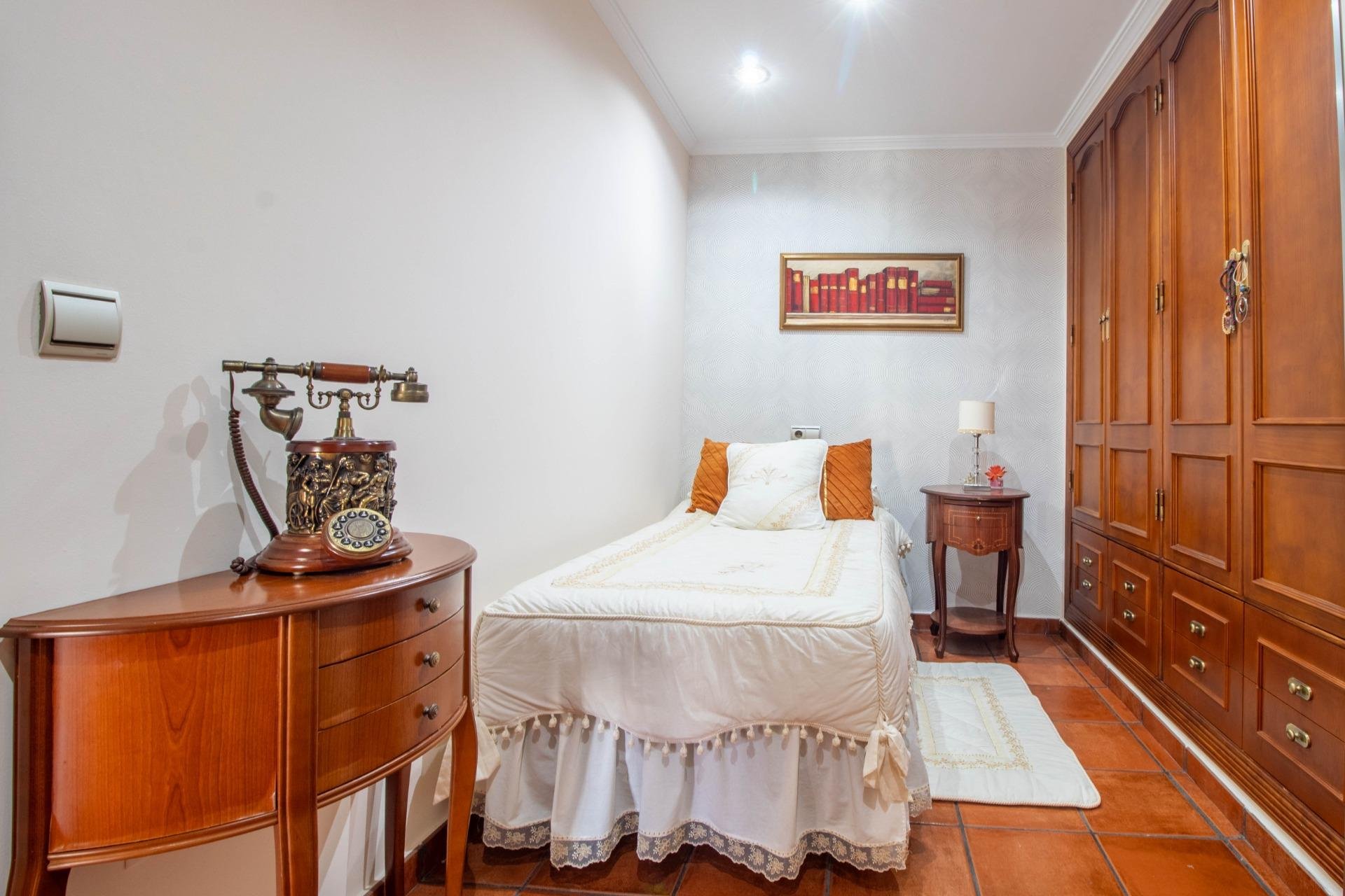 Resale - Townhouse * - Orihuela Costa - La Zenia *