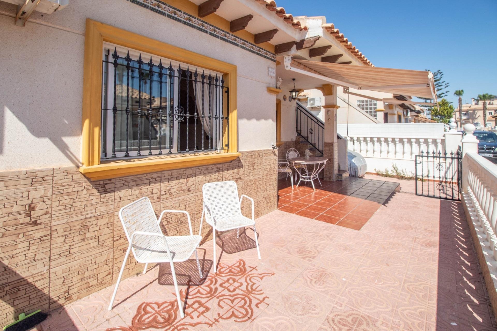 Resale - Townhouse * - Orihuela Costa * - La Zenia *
