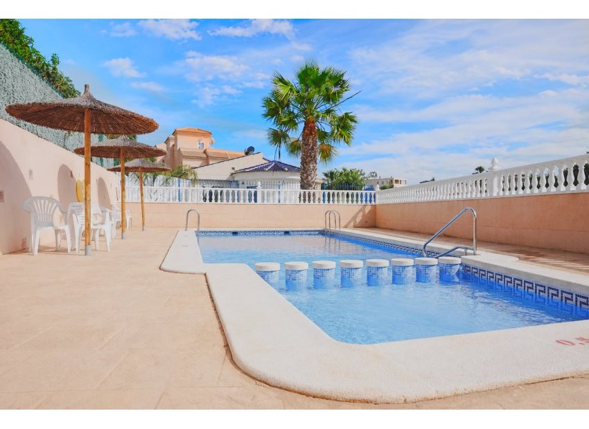 Resale - Townhouse * - Orihuela Costa * - La Zenia *