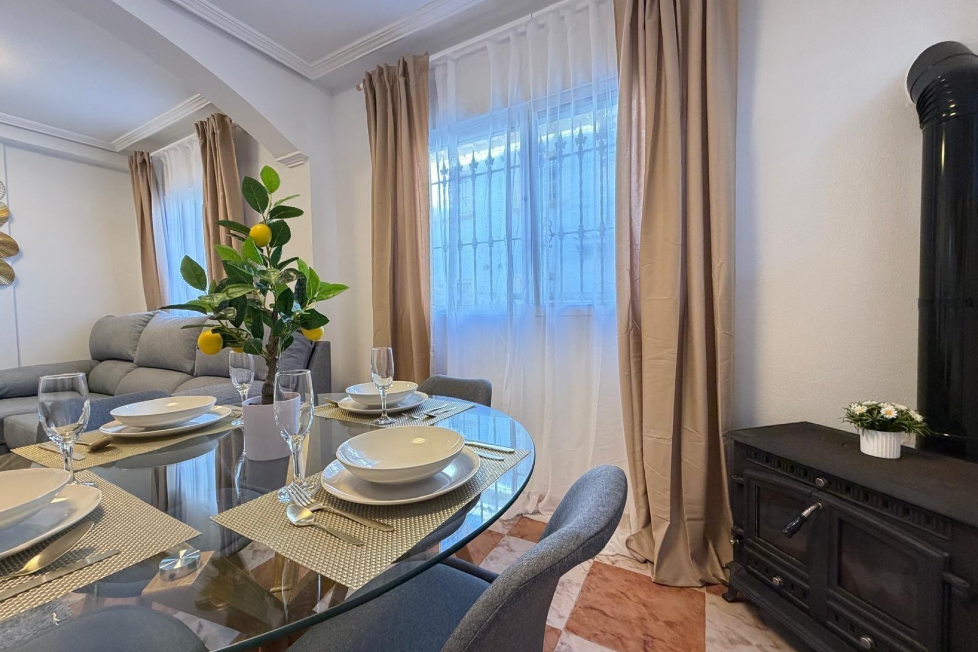 Resale - Townhouse * - Orihuela Costa * - Las Filipinas *