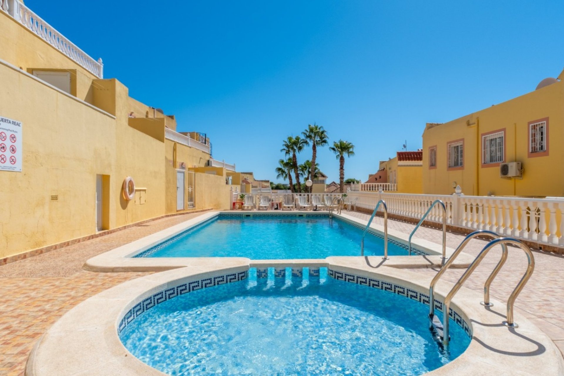 Resale - Townhouse * - Orihuela Costa * - Las Filipinas *