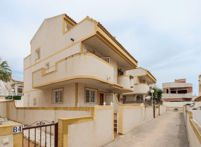 Resale - Townhouse * - Orihuela Costa - Los Altos