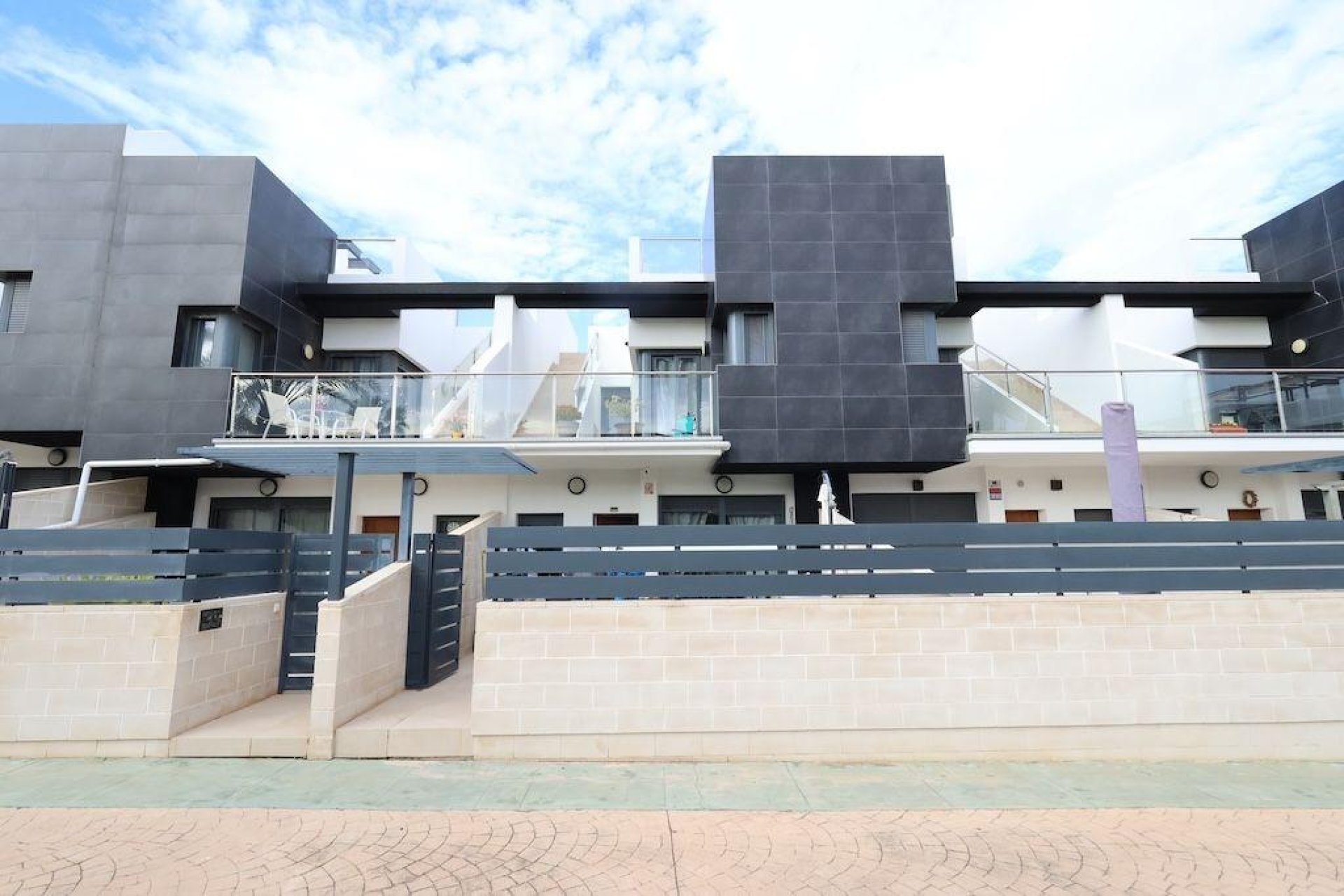 Resale - Townhouse * - Orihuela Costa * - Los Dolses *