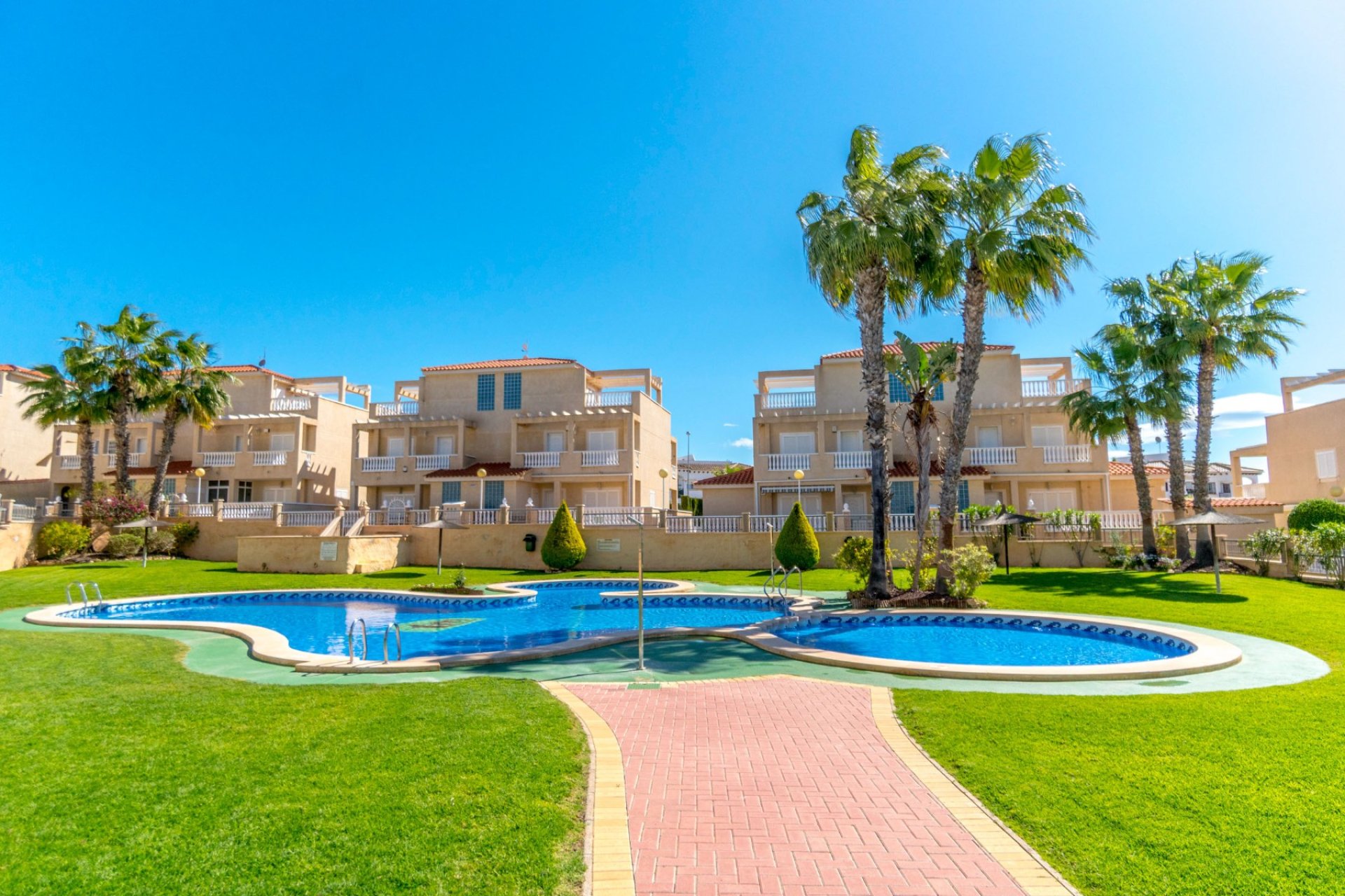 Resale - Townhouse * - Orihuela Costa - Playa Flamenca *