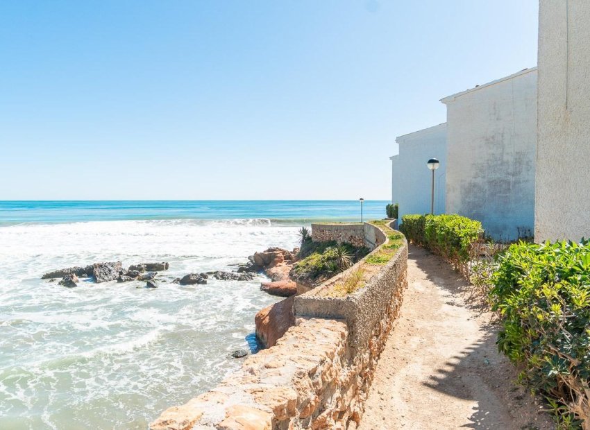 Resale - Townhouse * - Orihuela Costa * - Playa Flamenca *