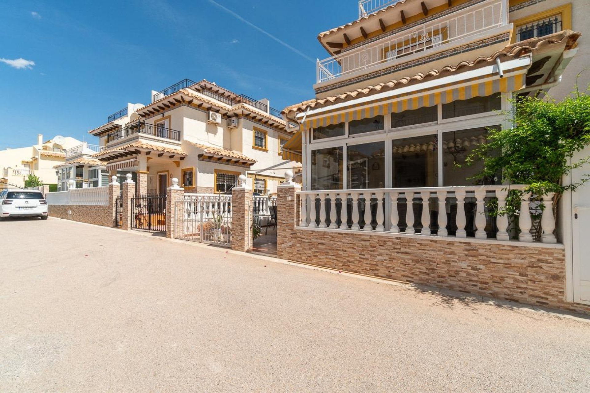 Resale - Townhouse * - Orihuela Costa * - Playa Flamenca *